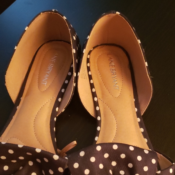 Lane Bryant Flats - Picture 3 of 4